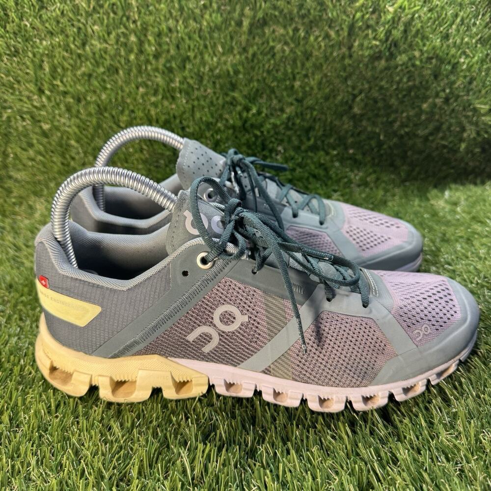 On Cloudflow Running Shoes Sea/Limelight Womens size 8 Comfort, Gym, Athleisure